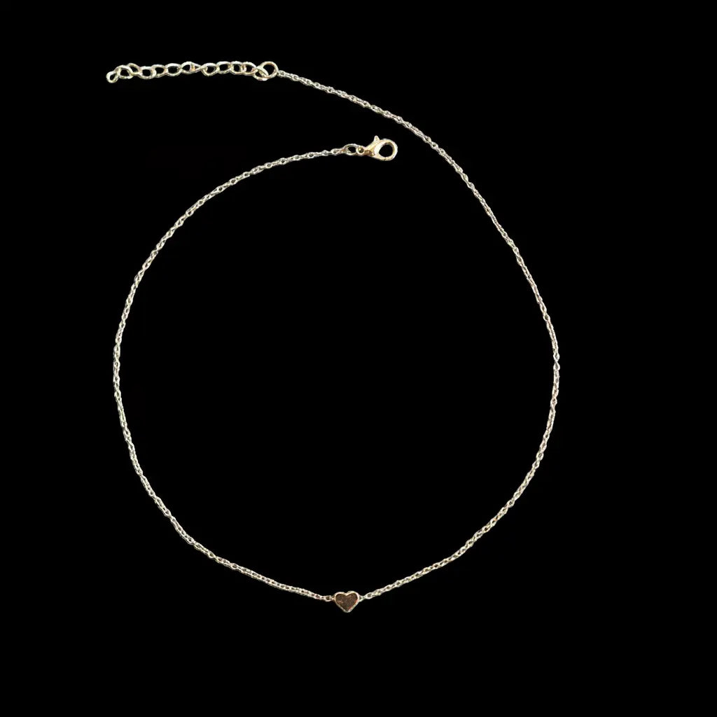 Zarte Herzkette goldfarben – minimalistisch, elegant, jeden Tag